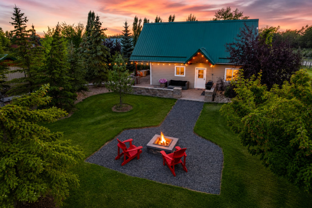 Beaver Hills Retreat book rates