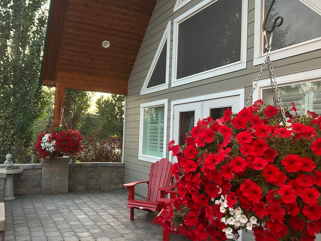 Couples getaway Alberta Beaver Hills Retreat