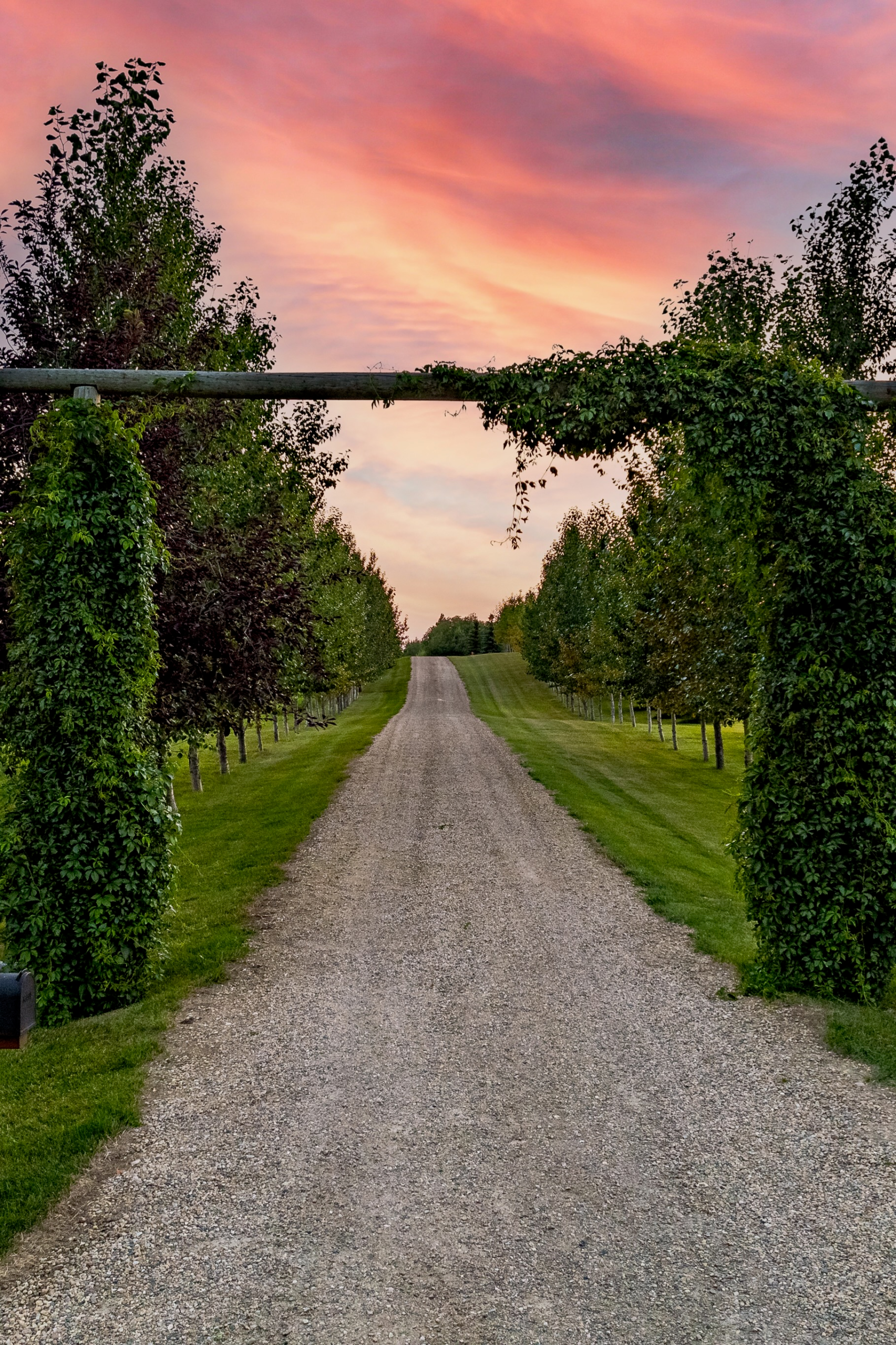 Private, exclusive cabin accommodation Alberta Industrial Heartland