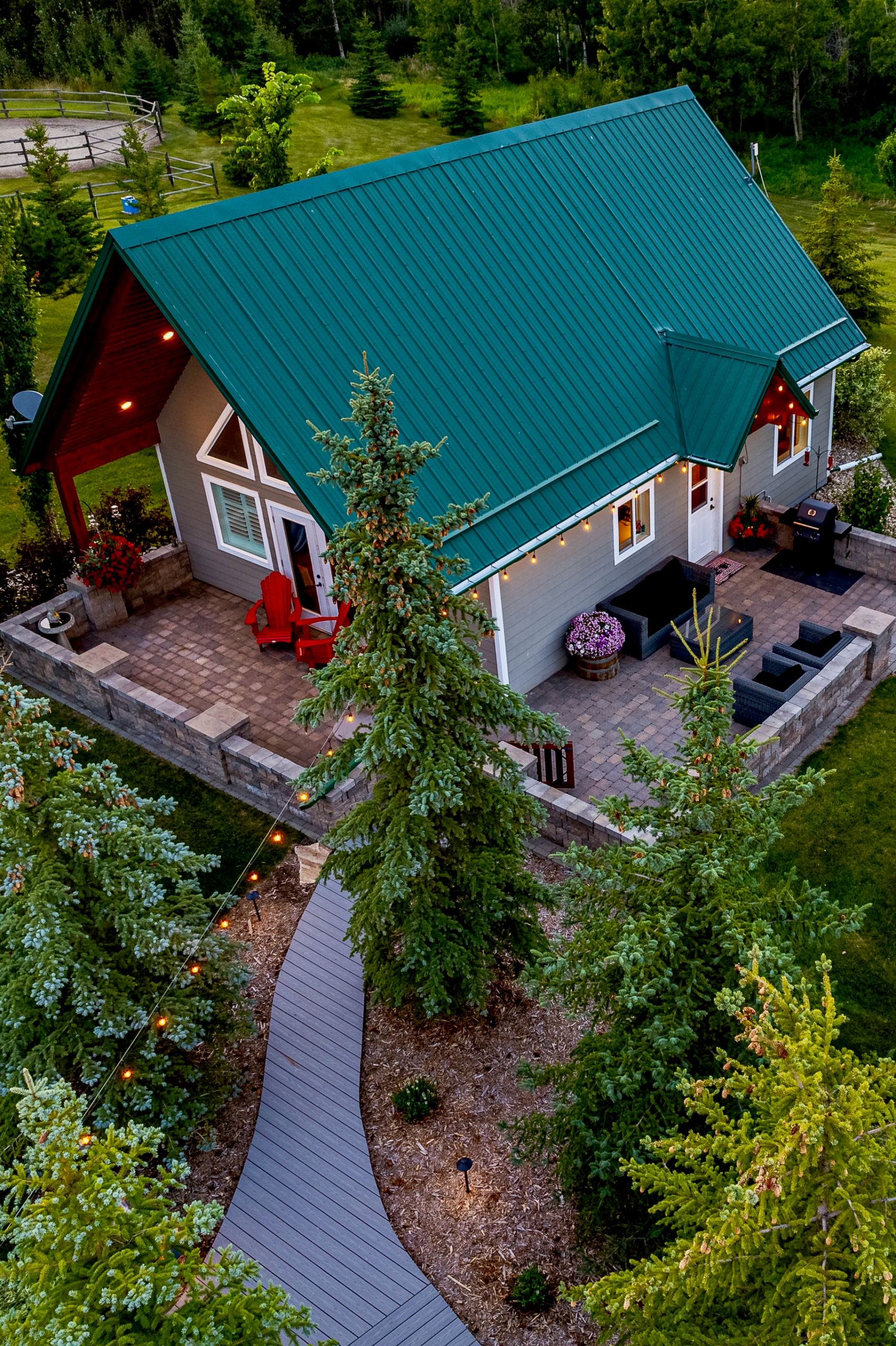 Executive accommodation in the Alberta Industrial Heartland fully furnished